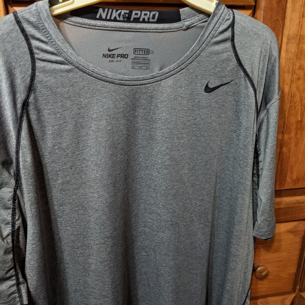 Nike Pro Gray Fitted shirt